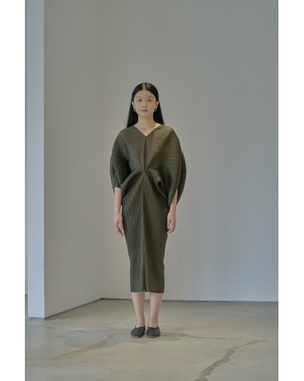 Jada Dress in Olive Green