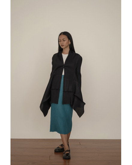 Zuma Outer in Charcoal