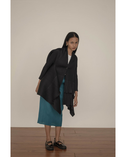 Zuma Outer in Charcoal