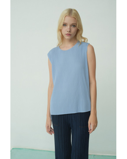 Nimo Top in Baby Blue